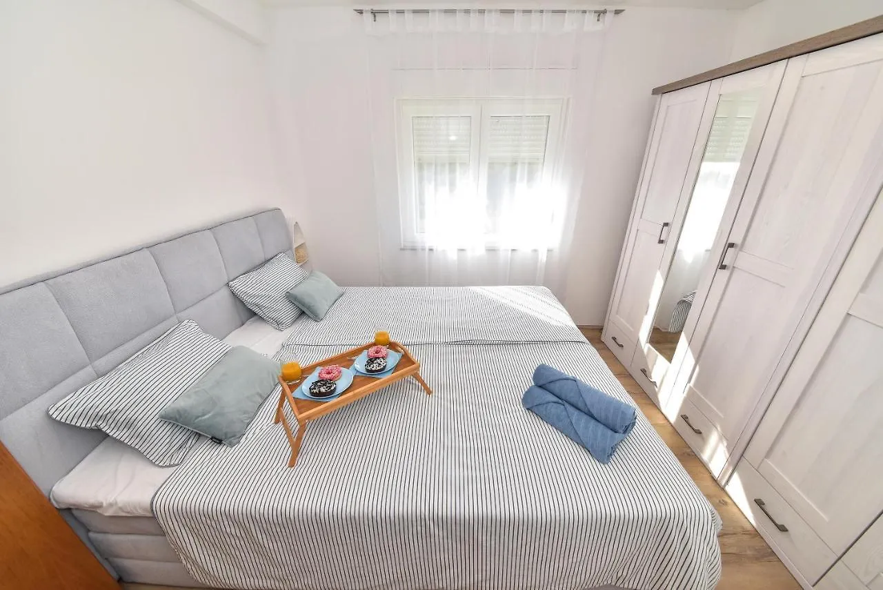 Apartment Apartmani Rudius Kožino