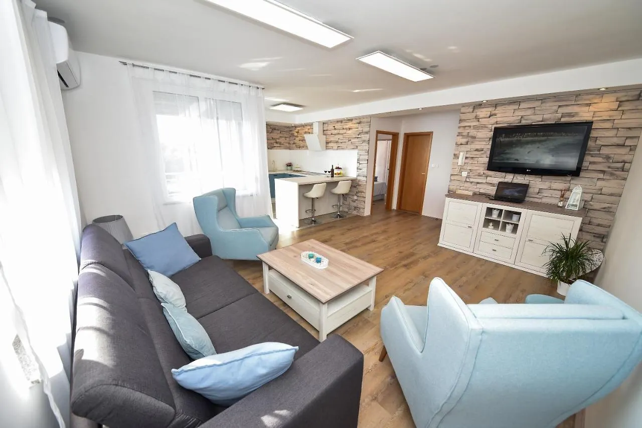 Apartmani Rudius Kožino 0*,  Kroatien